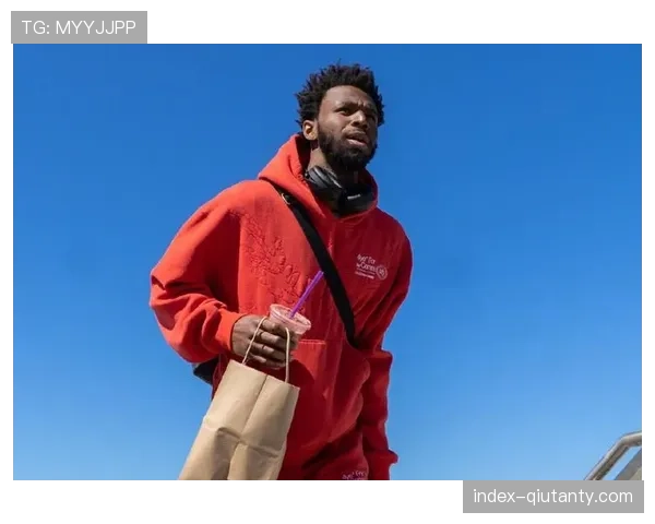 勇士队科尔透露G3将重新启用“波特-格林-维金斯”锋线组合以应对国王空间阵容 勇士队科尔透露G3将重新启用“波特-格林-维金斯”锋线组合以应对国王空间阵容