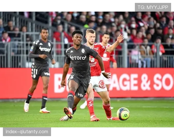 法甲金钱困境：7.8亿欧元赌约背后的结构性危机